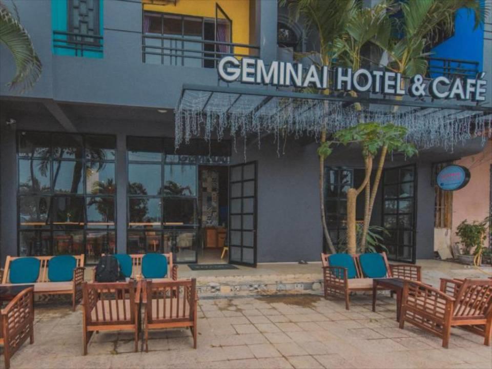 Geminai Hotel & Café